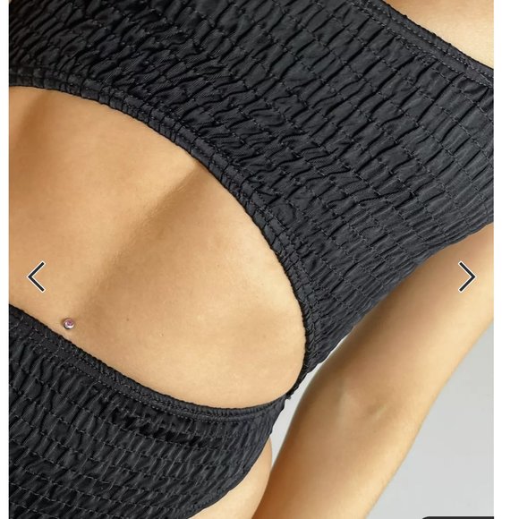 NWT Size 6 black textured ribbed woman's cutout one piece swimsuit - Picture 9 of 10